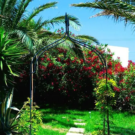 Ancient Meropia, Сasa de vacaciones