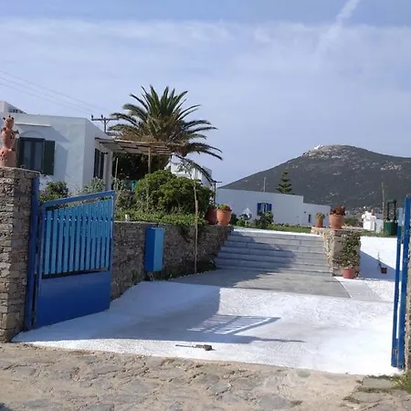 Ancient Meropia, Vakantiehuis