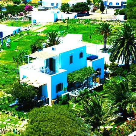 Ancient Meropia, Vakantiehuis