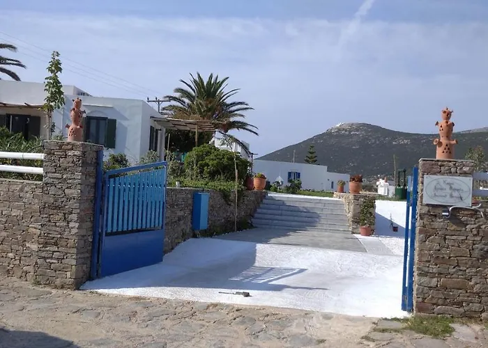 Ancient Meropia, Hébergement de vacances